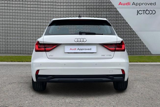 AUDI A1 Photo 7