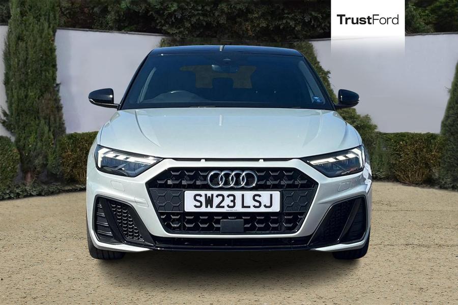 Audi A1 Photo autoimg-f99280e4436c245893c98a3e65f93ad974b8162d.jpg