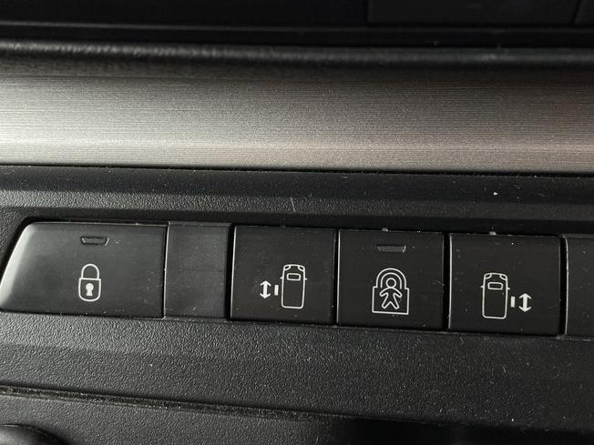 VAUXHALL Vivaro Life Electric Photo 40