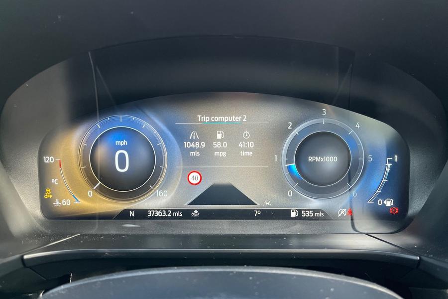 Ford KUGA Photo autoimg-f9943064177b0cd52ce68b295dcefb7936e4c790.jpg