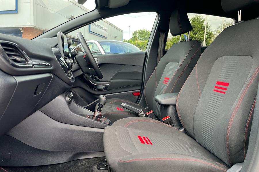 Ford FIESTA Photo autoimg-f994601773372e7b8aedc2ce2e5c47648d9c37ea.jpg