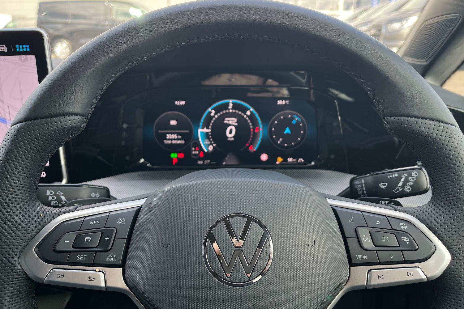 Volkswagen Golf Photo 11
