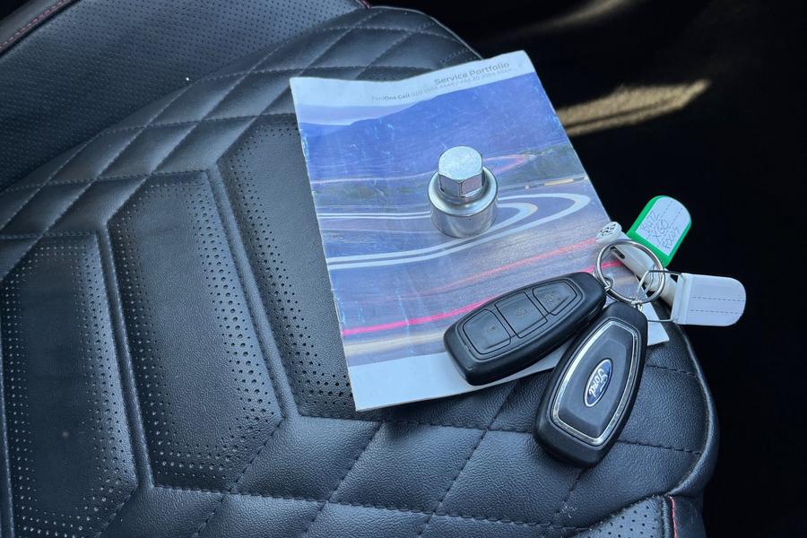 Ford FOCUS Photo autoimg-f995d5e76d52f8eb562acc7d378aeefc3b340ecc.jpg