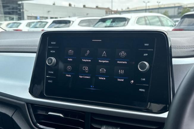 VOLKSWAGEN T-Roc Photo 47