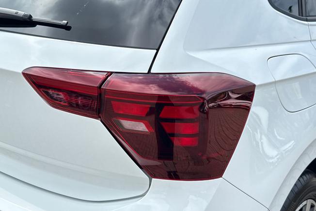 VOLKSWAGEN Polo Photo 18