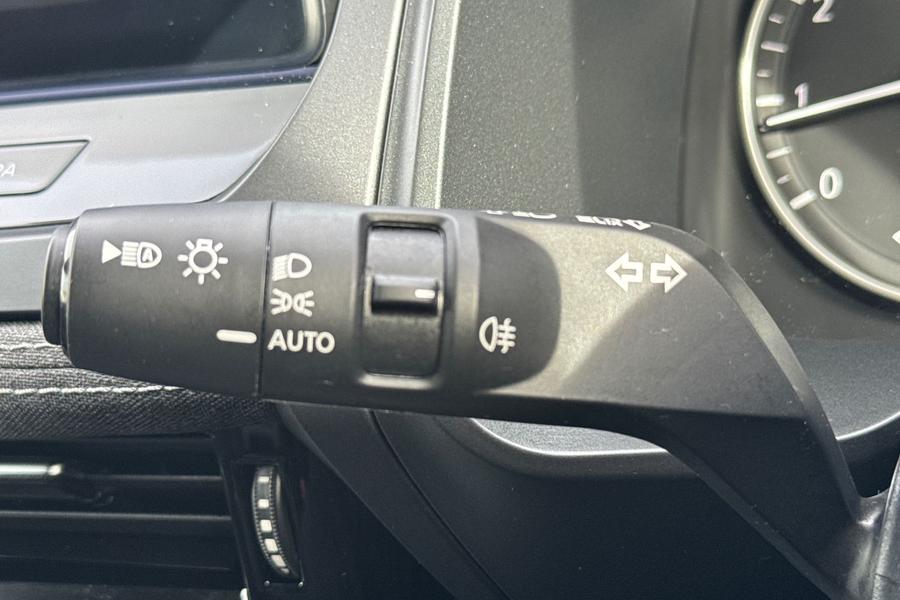 Nissan QASHQAI Photo autoimg-f99d7fd1effb617759ca0320b3a19686b5e9234a.jpg