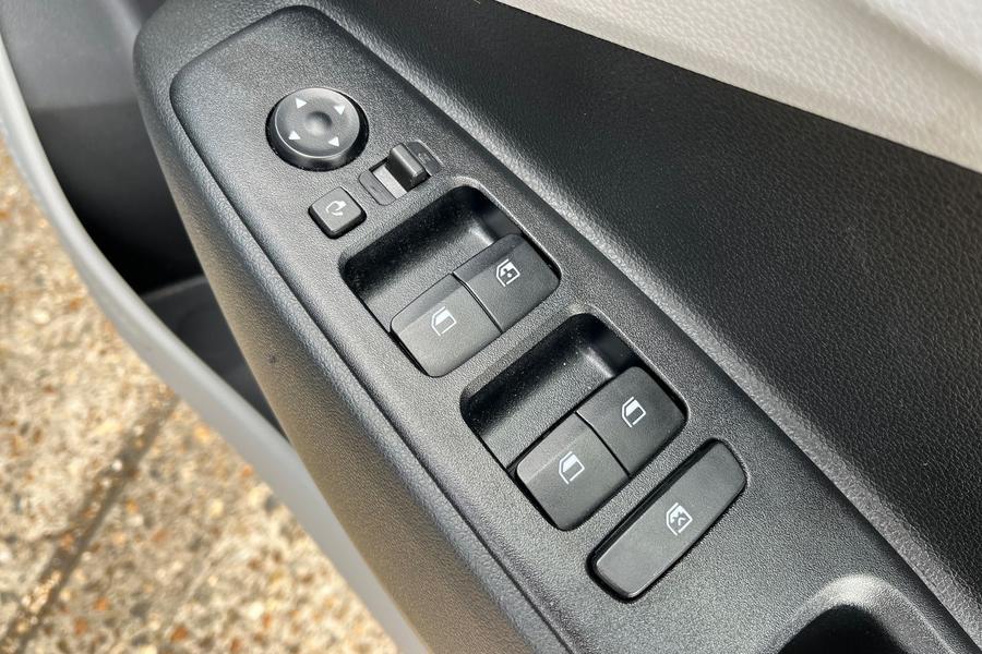 Hyundai i10 Photo autoimg-f9a183da1307669bd7308a6aa8e69c99bd76e63f.jpg