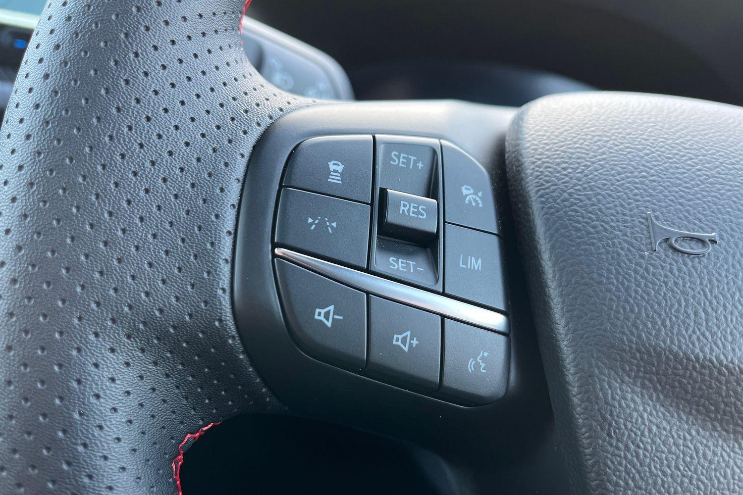 Ford KUGA Photo 33