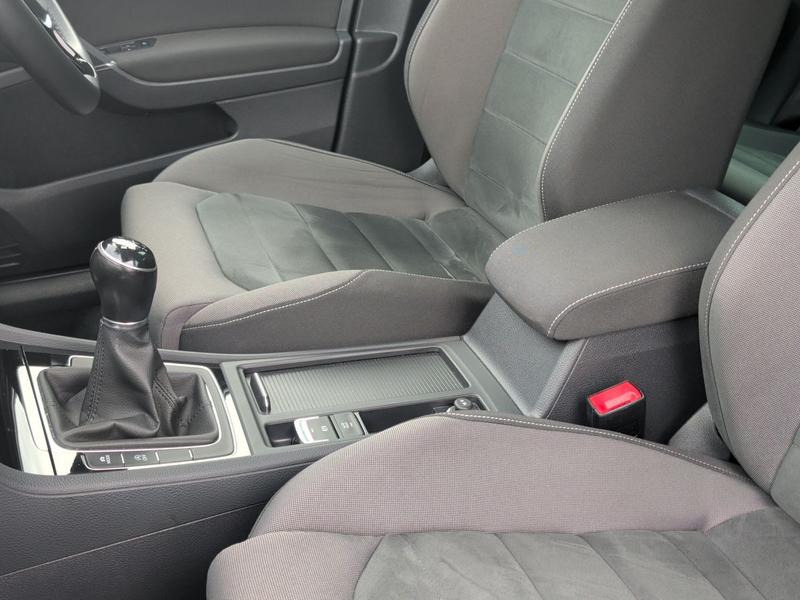 Used Volkswagen Golf NY19PXJ 47