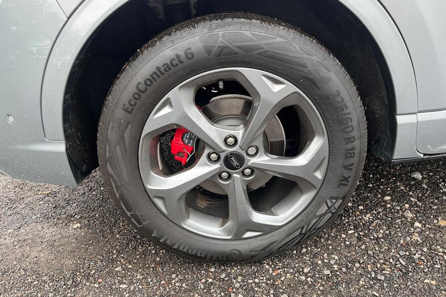 Ford Kuga Photo autoimg-f9a7014d72a241970579e9d2810ed6f31a061ba1.jpg