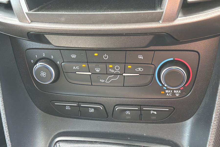 Ford TRANSIT CONNECT Photo autoimg-f9aa13c82d27771f5f32222ac68182747fdbf8d3.jpg