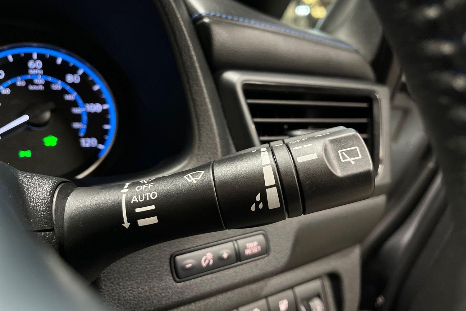 Nissan LEAF Photo 14