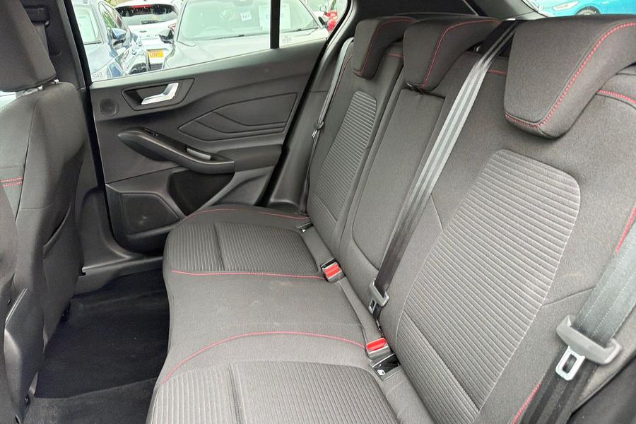 Ford Focus Photo autoimg-f9ac46ac1658325bc23d36a7d3f2a0a312a2b2a8.jpg