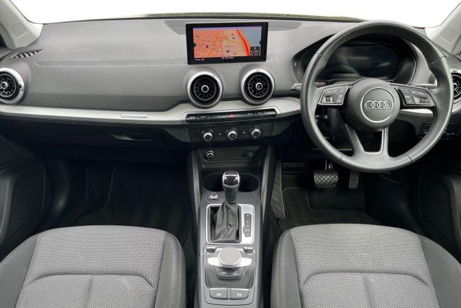 AUDI Q2 Photo 10