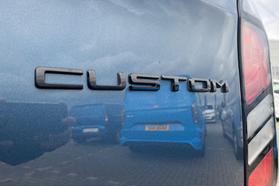 Used FORD TRANSIT CUSTOM WN75AUT 19