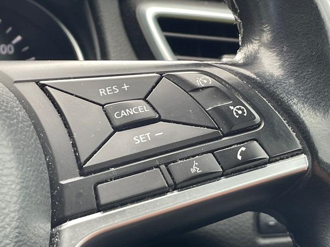 NISSAN Qashqai Photo 17