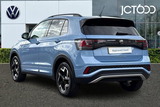 VOLKSWAGEN T-Cross Photo 3