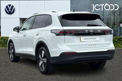 VOLKSWAGEN Tiguan Photo 3