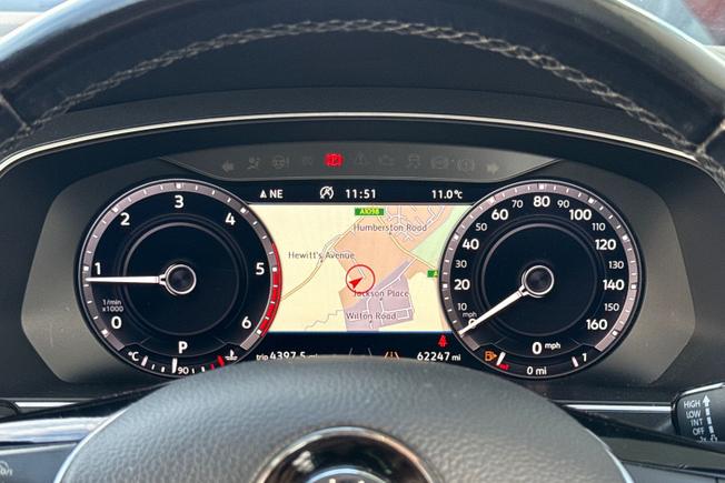 VOLKSWAGEN Tiguan Photo 31