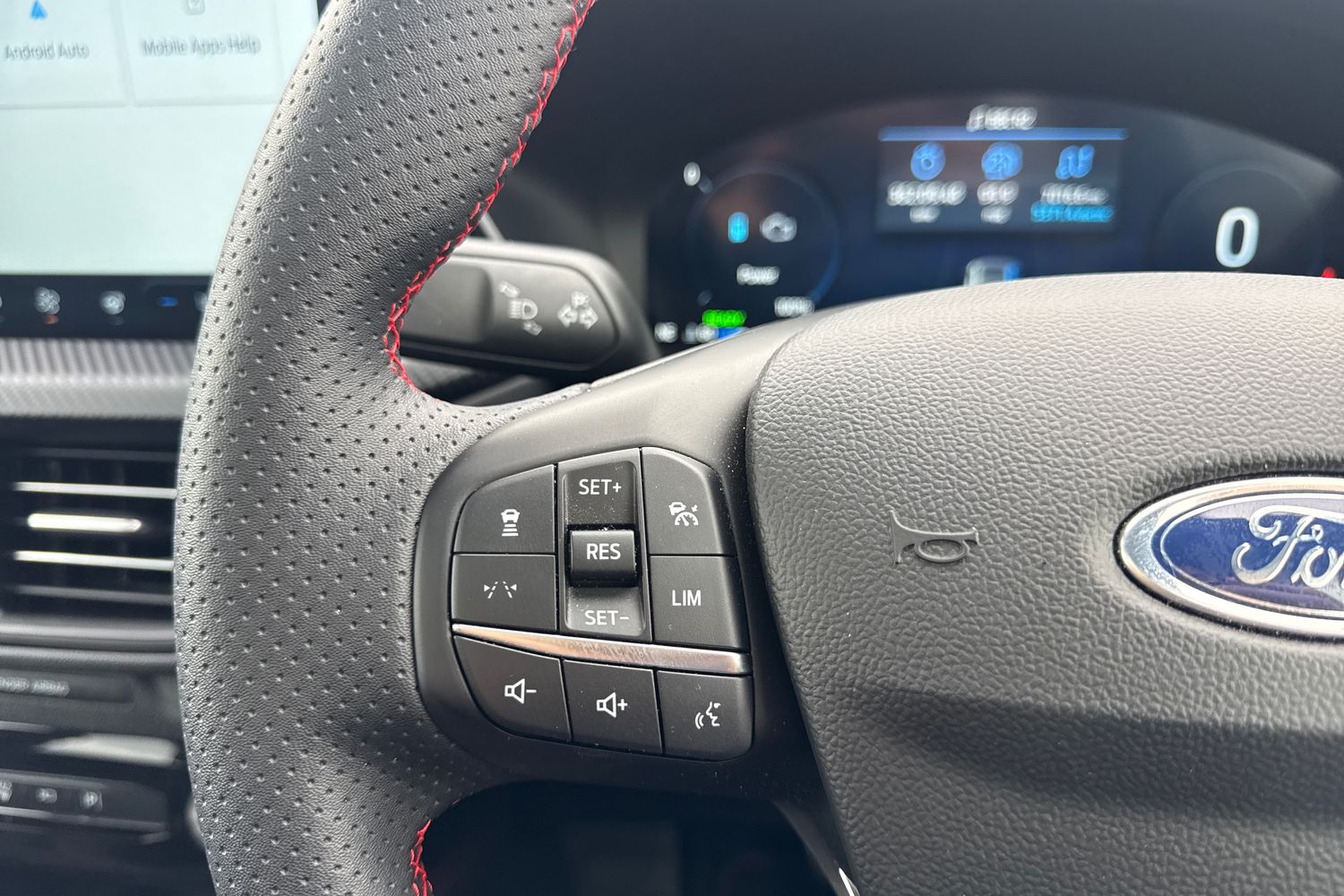 Ford KUGA Photo 32