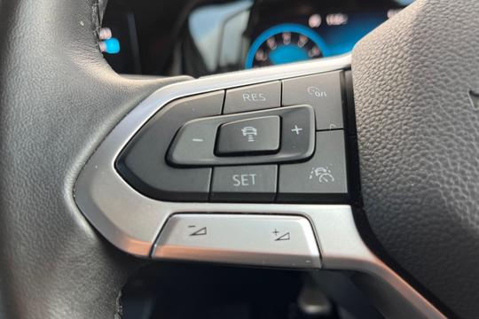 Volkswagen Golf Photo autoimg-f9cb36e8ba08a8be34cfa6eaa27bfe5934b4dd12.jpg