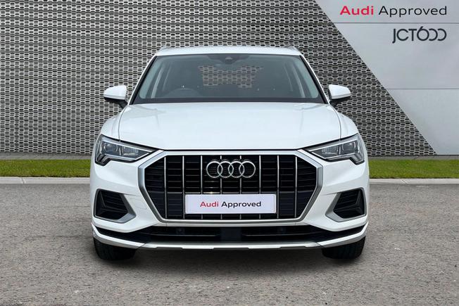 AUDI Q3 Photo 8