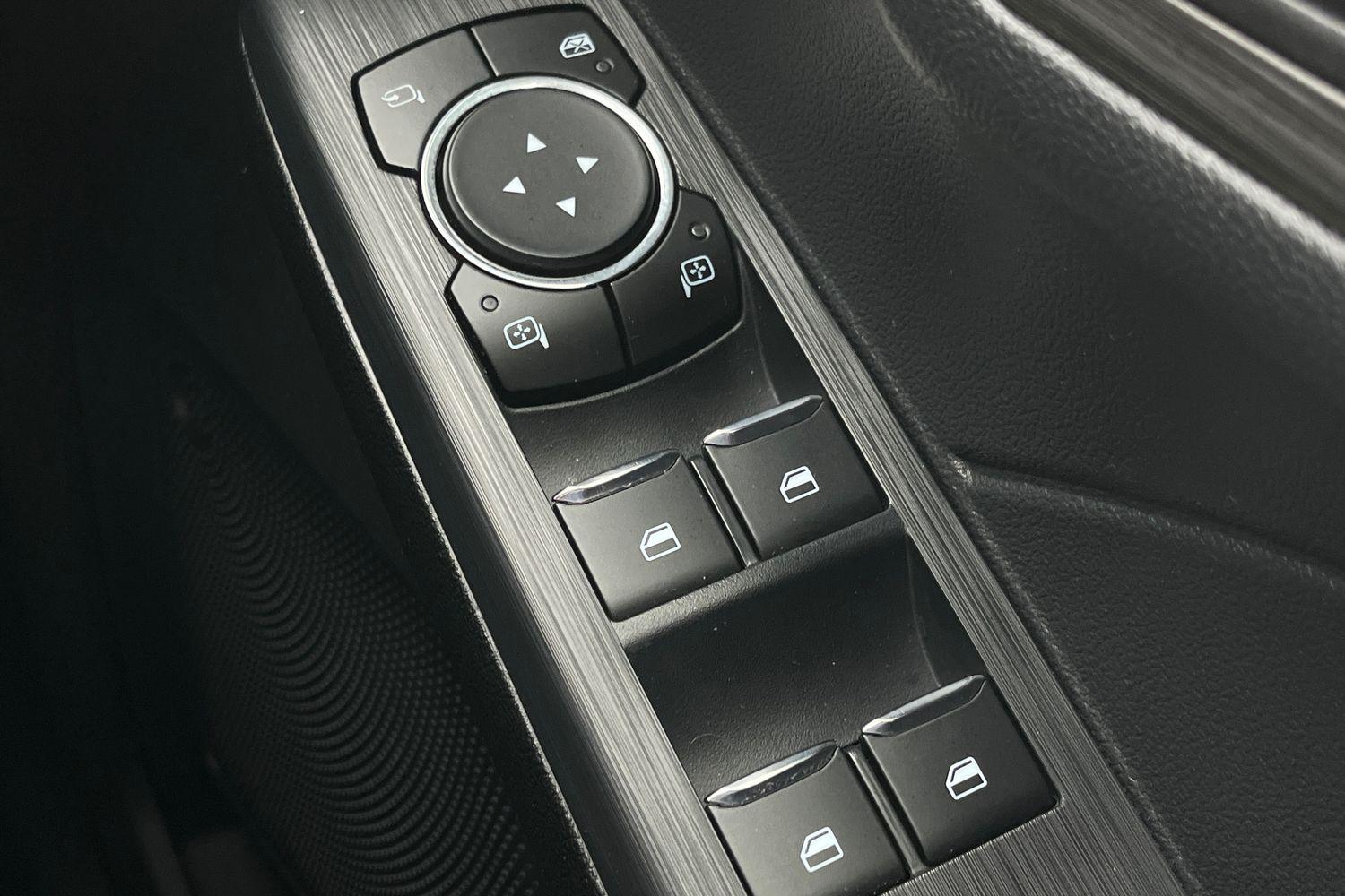 Ford KUGA Photo 15