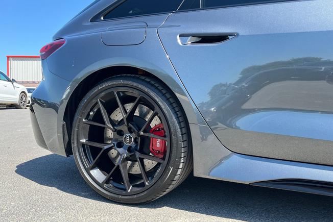 AUDI RS5 Avant Photo 24