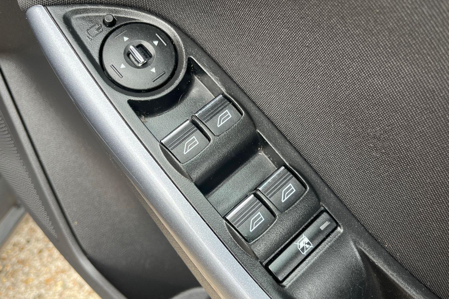 Ford Focus Photo 15