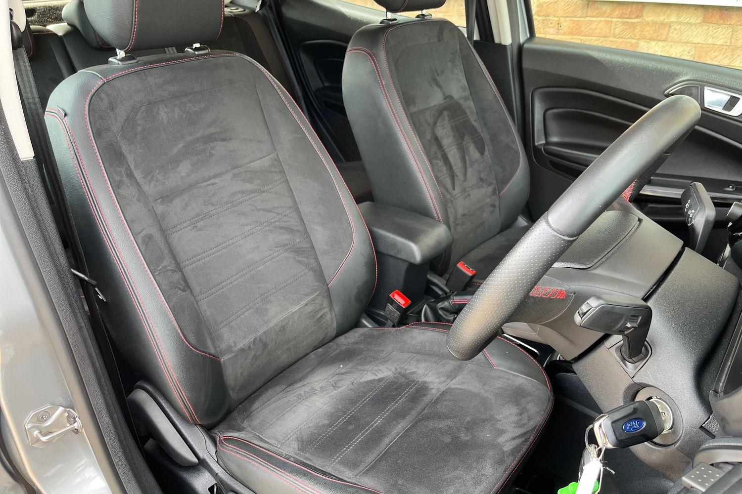 Ford ECOSPORT Photo 16