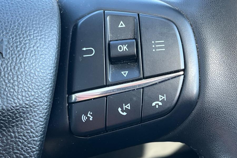 Ford FOCUS Photo autoimg-f9d1d7299ef747cf07e3b254c340654c1b923a58.jpg