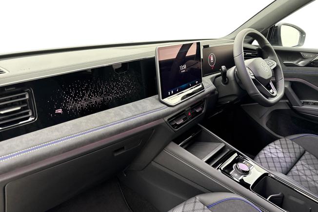 Volkswagen  Tiguan Photo 2