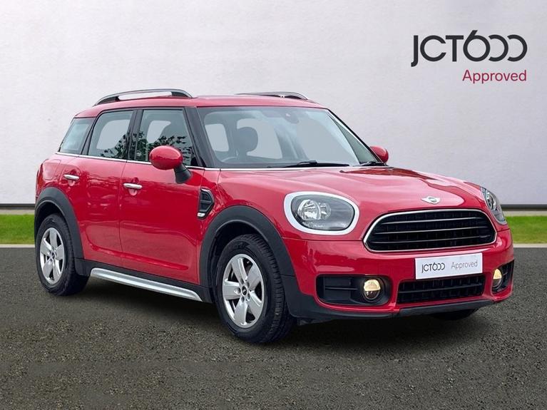 Used 2017 MINI Countryman 1.5 Cooper 5dr Auto Red at JCT600