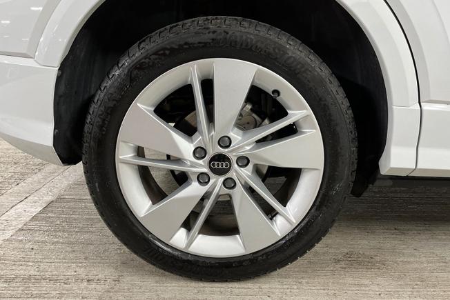 AUDI Q2 Photo 5