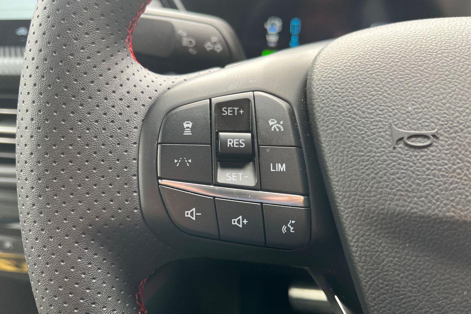 Ford KUGA Photo 33
