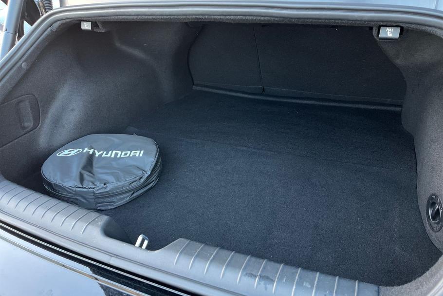 Used Hyundai IONIQ 6 21