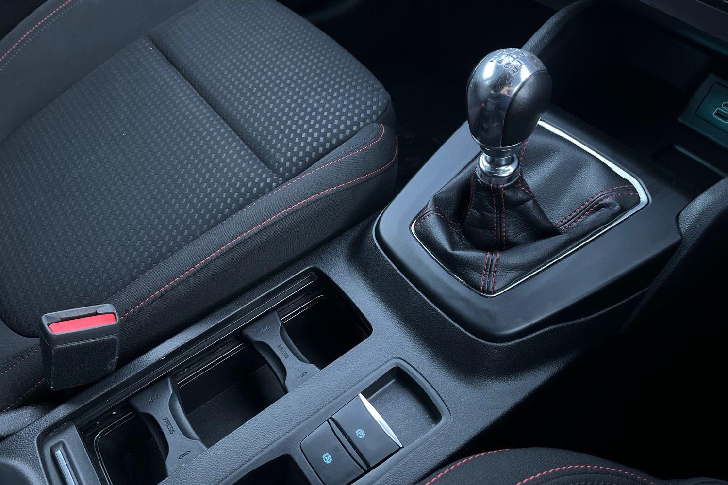 Ford FOCUS Photo 29