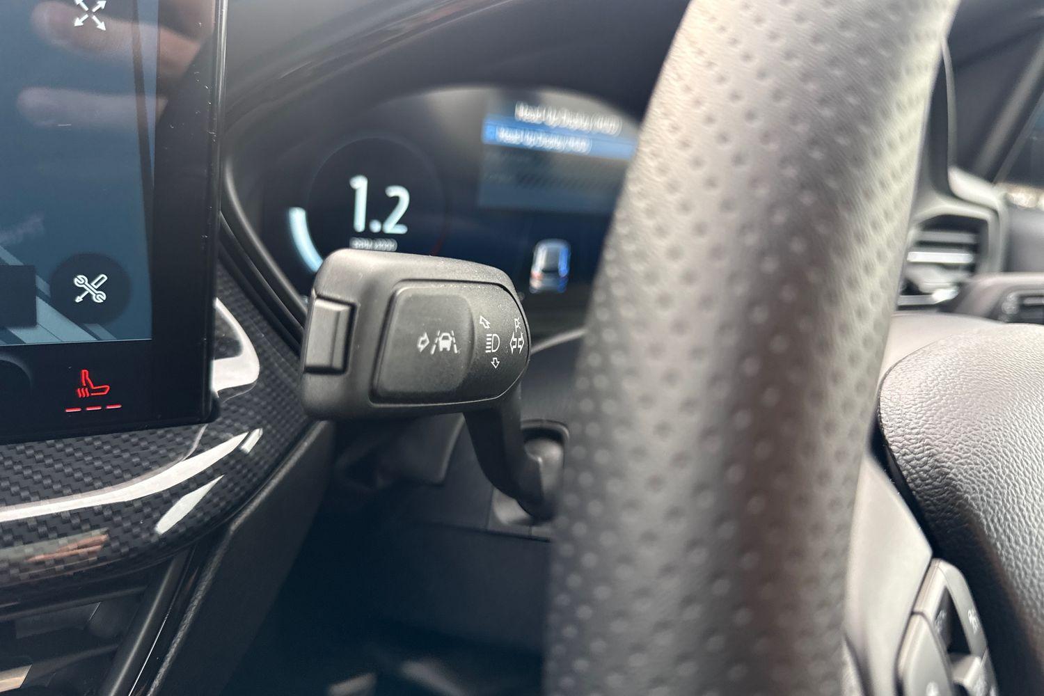 FORD FOCUS Photo 13