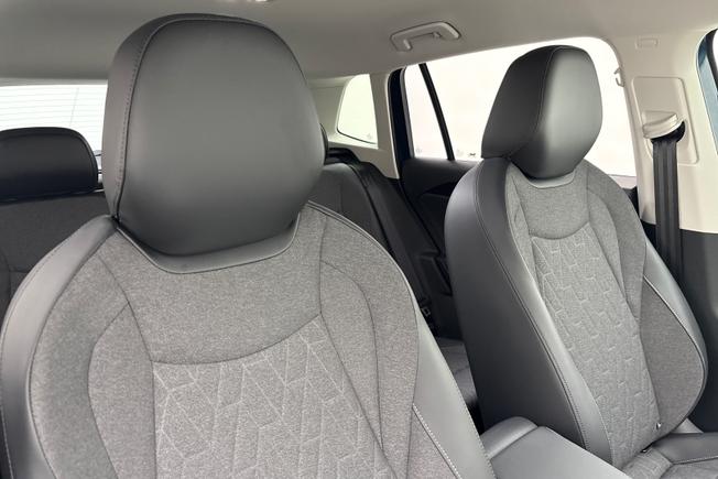 VOLKSWAGEN Tiguan Photo 26