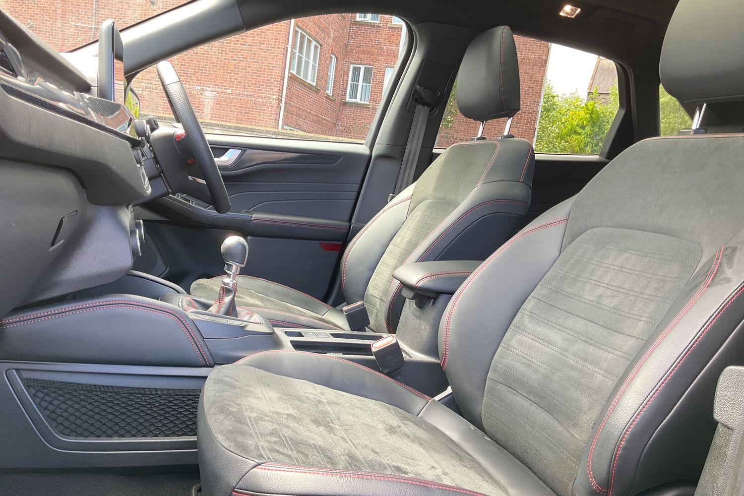 Ford KUGA Photo 18