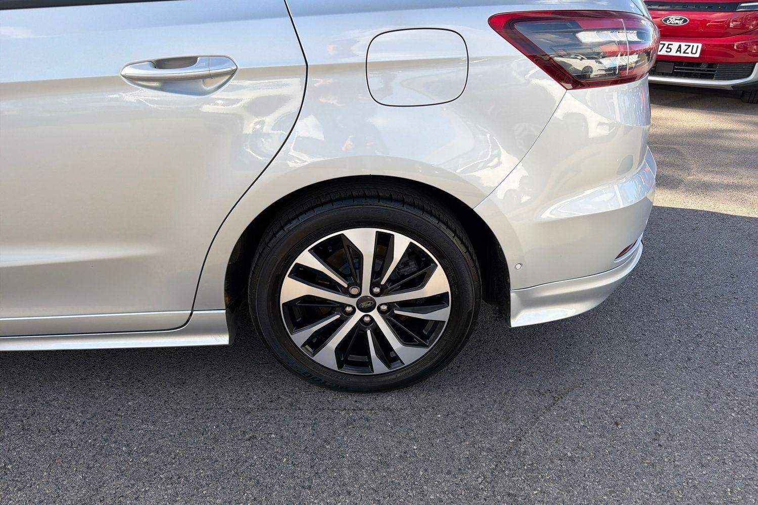 Ford S-Max Photo 36