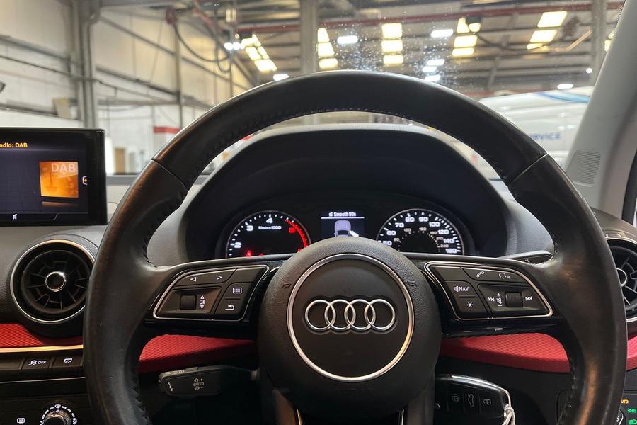 Audi Q2 Photo autoimg-f9e926593a60486252e7d787f325d55fb266ef63.jpg