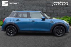 MINI Hatchback Photo 4