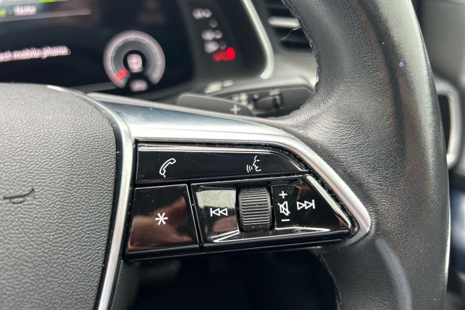 AUDI A6 Saloon Photo 17