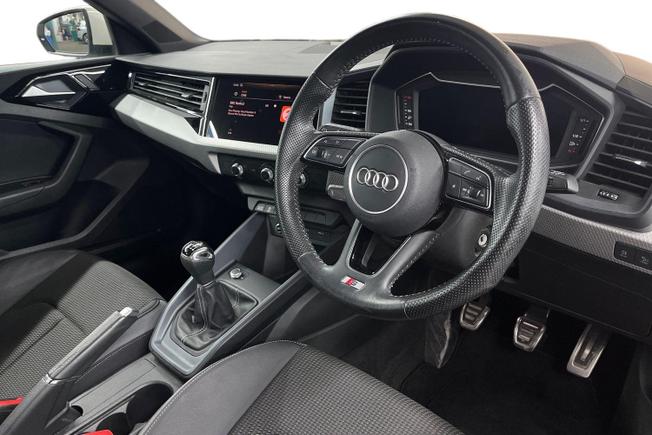 AUDI A1 Photo 6