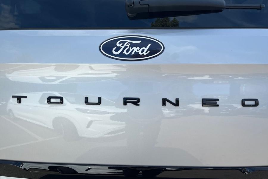 Ford TOURNEO CUSTOM Photo autoimg-f9f621c02a107adfbe36387f690a228910d2e66a.jpg