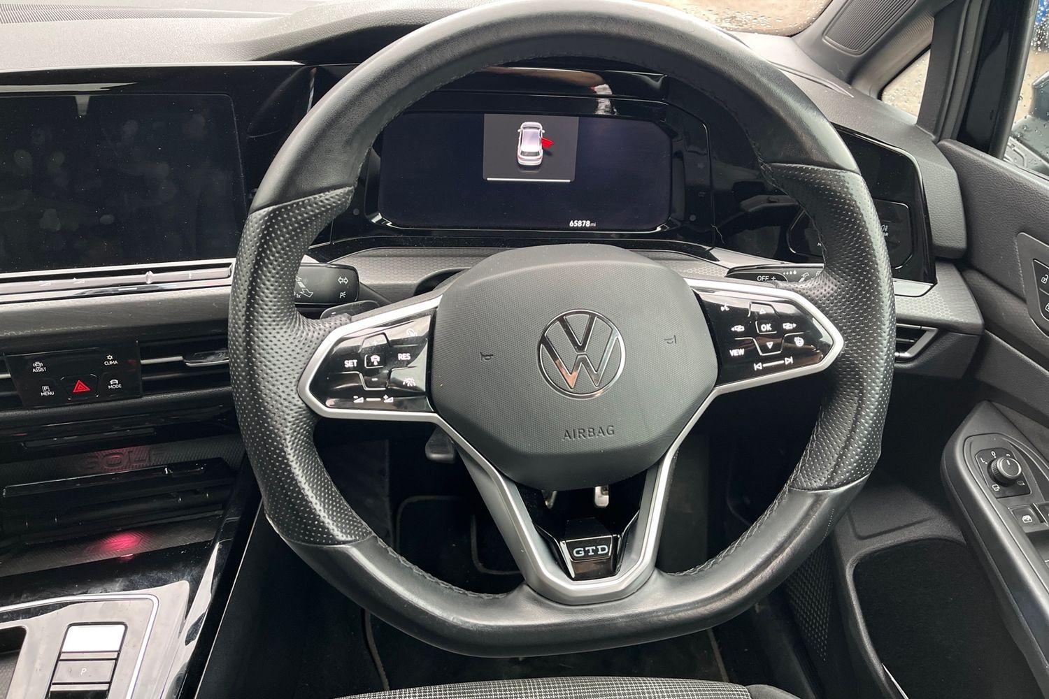 Volkswagen GOLF Photo 11
