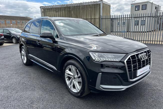 Audi Q7 Photo 21