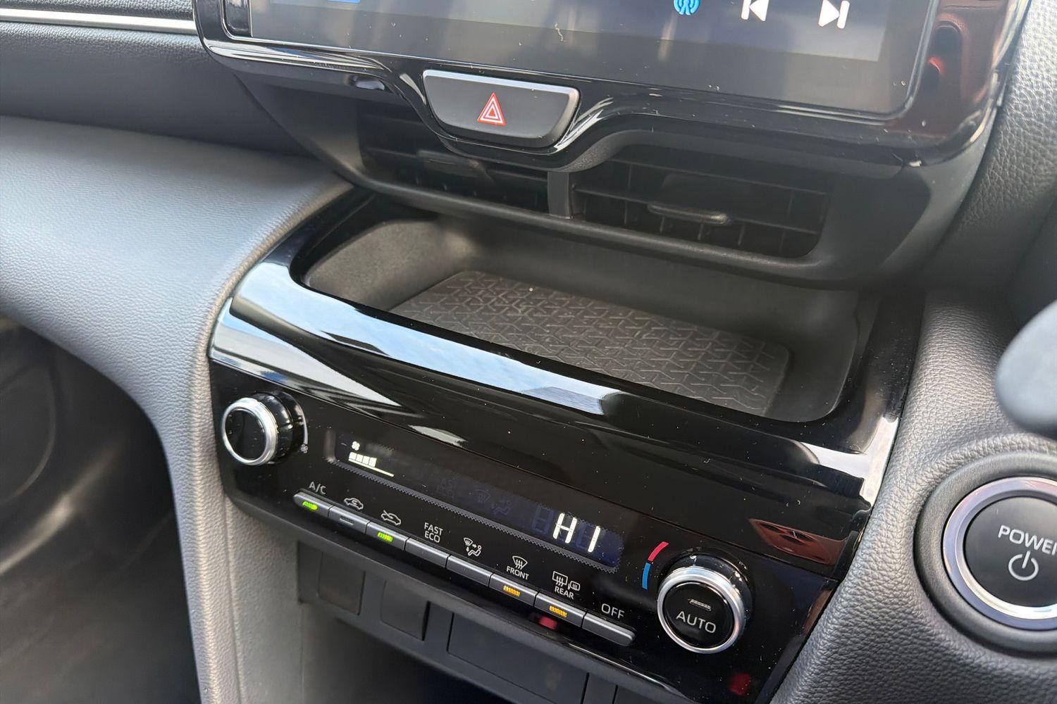Toyota YARIS CROSS Photo 29