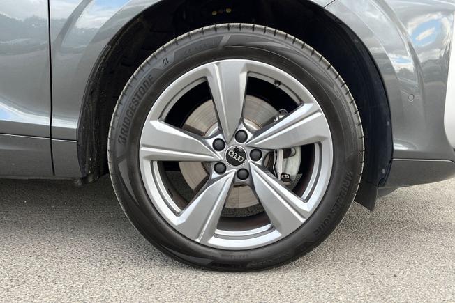 AUDI Q3 Photo 5